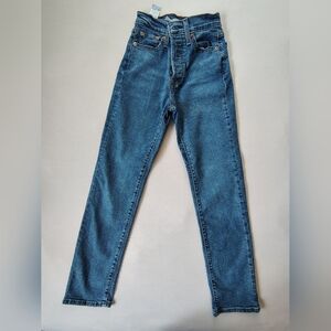 Levi's Wedgie Straight Classic Blue Women's Jeans Size W 24 L 28.